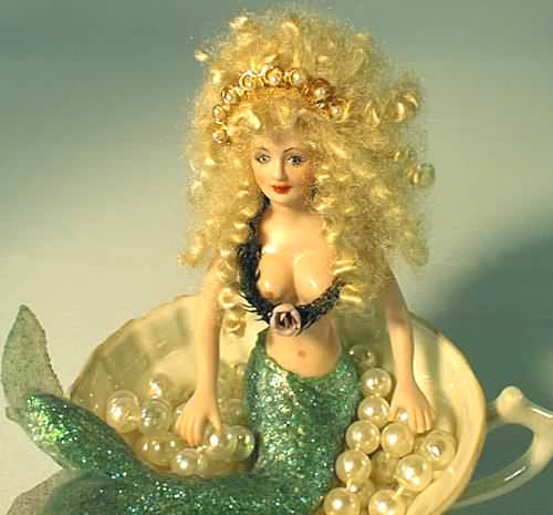 mermaid-500-h-closeup.jpg (25164 bytes)