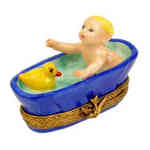 Magnifique Baby in the Tub with a Duck