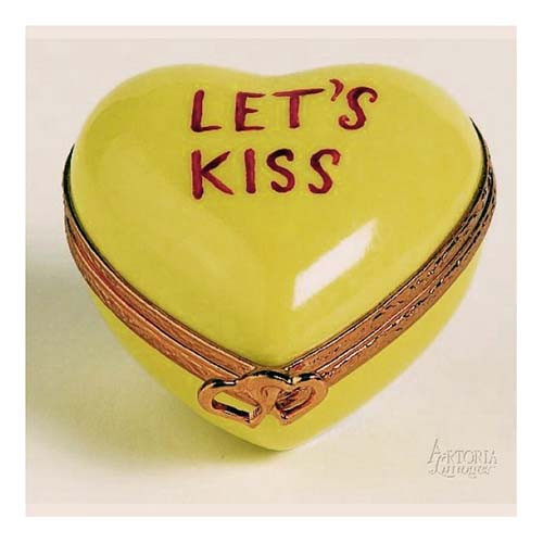 Artoria Heart: *Let's Kiss* Yellow Limoges Box