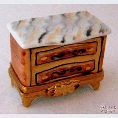 Artoria Commode Limoges Box