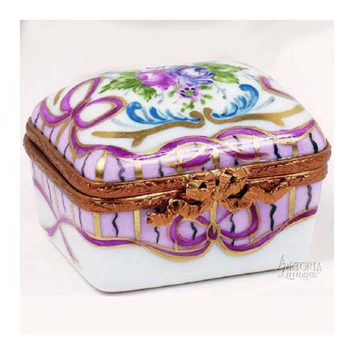 Artoria Small Square: Recamier Rose Limoges Box